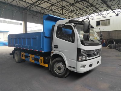 東風(fēng)8噸污泥清運(yùn)車(chē)